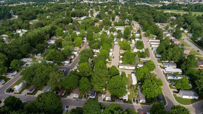 Pinebrook Village Picture 4