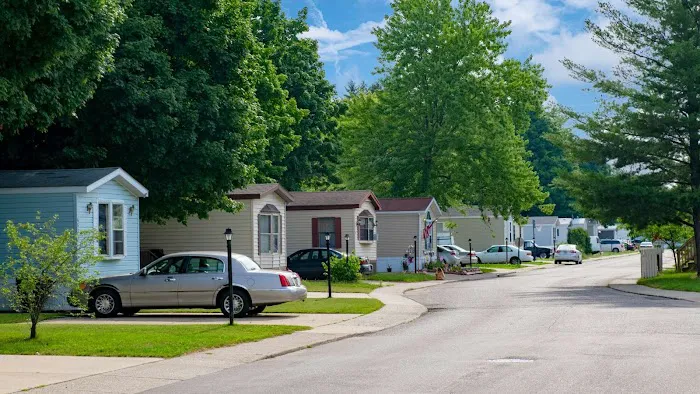 Pinebrook Village Picture 3