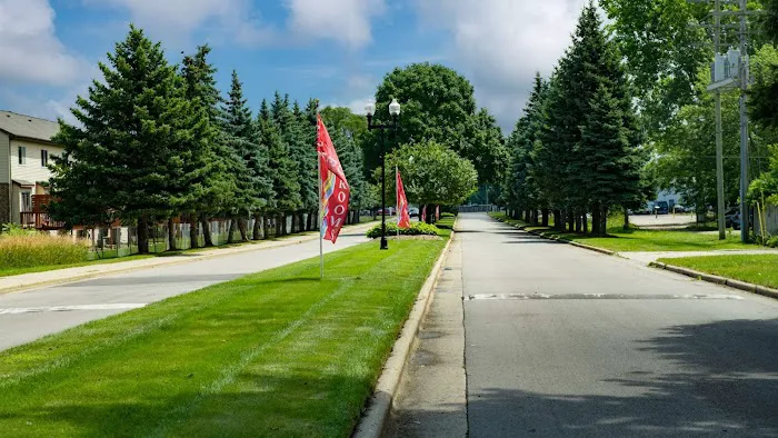 Cutler Estates Picture 8