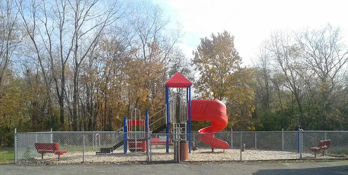 Holiday Estates Manufactured Home Community Picture 6