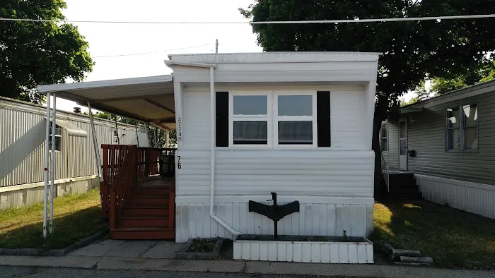 Hilltop Mobile Home Community Picture 1