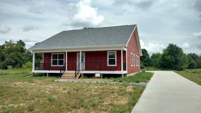 Lawrence Mobile Home Park Picture 1