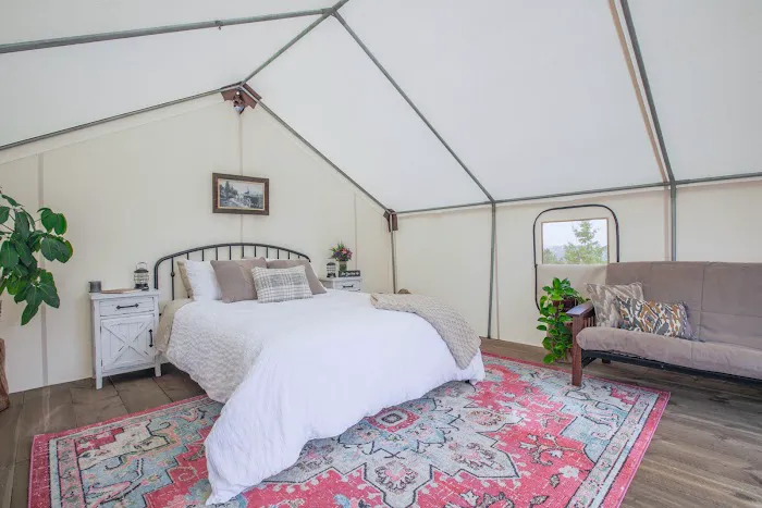 The Homestead Picture 2