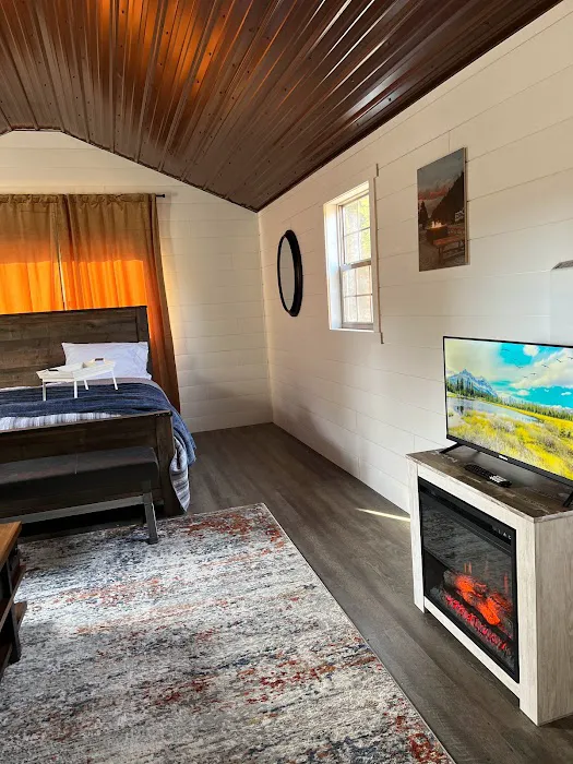 Grey Sandy Campground & Store Picture 2