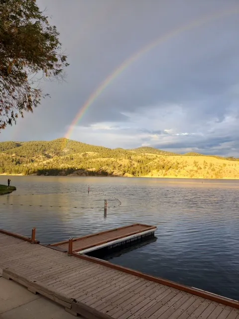 Grey Sandy Campground & Store Picture 8