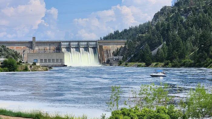 Riverside Campground Picture 4