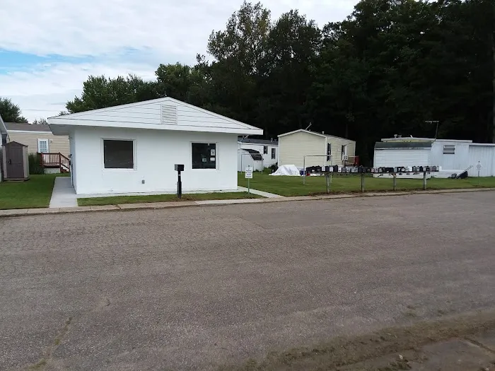Swan Lake Mobile Estates Picture 1