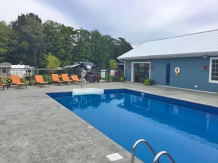 Sunny Brook RV Resort Picture 10