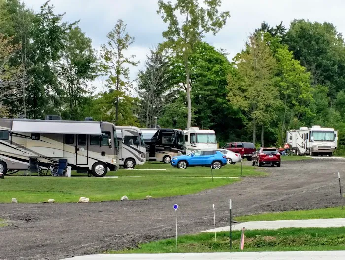 Hidden Ponds RV Resort Picture 8