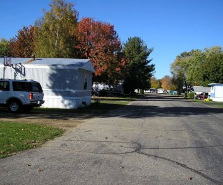Edwardsburg Estates Manufactured Home Community