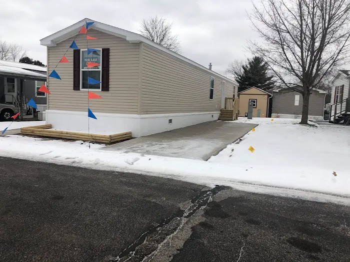 Franklin Woods Mobile Home Park Picture 5