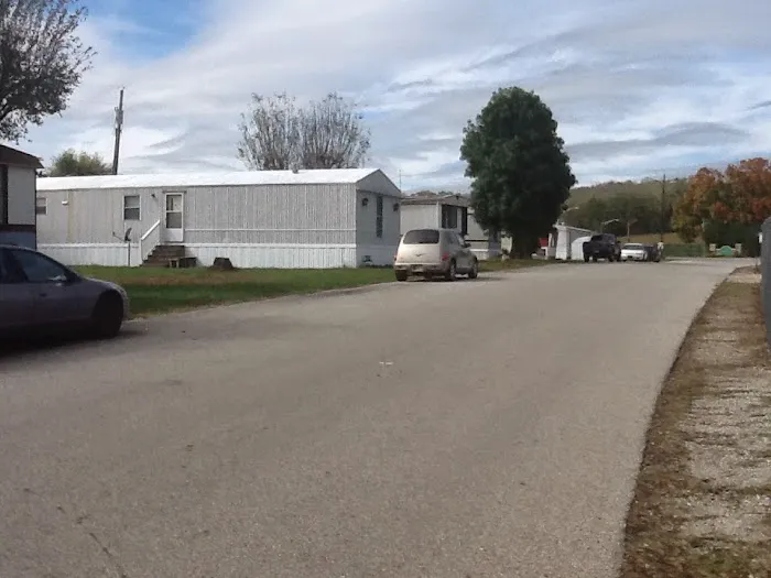 Rising Sun Estates Mobile Home Park Picture 5