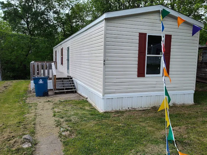 Cherry Hill Pointe Mobile Home Park Picture 2