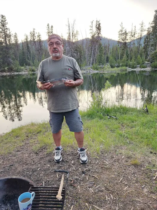 Riverside Campground Picture 6