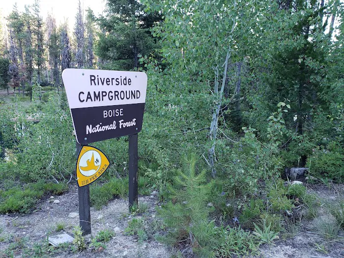 Riverside Campground Picture 8