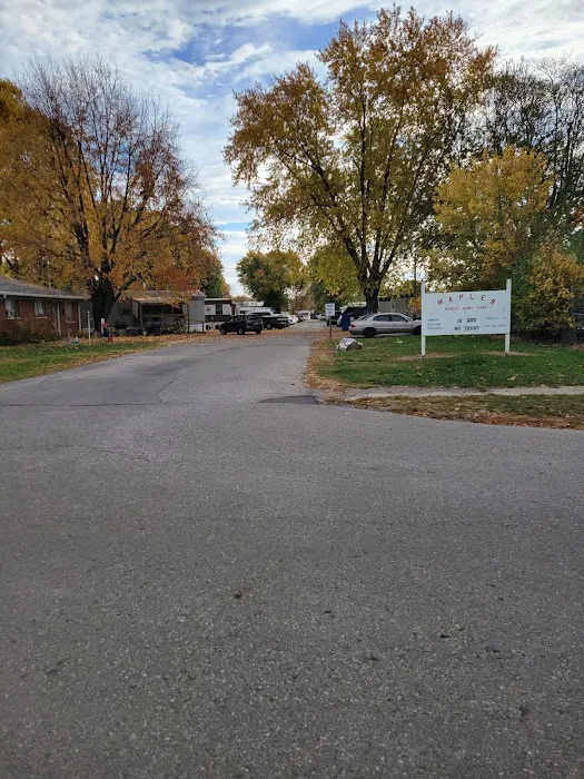 Maple's Mobile Home Park Picture 10