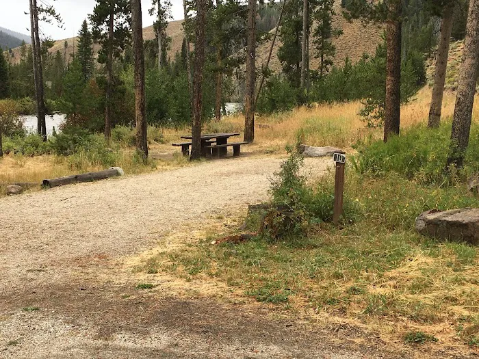 Riverside Campground Picture 10