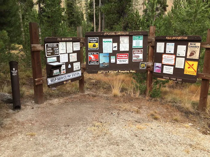 Riverside Campground Picture 4