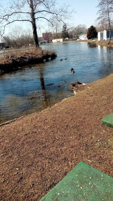 Longacre Mobile Home Park Picture 8