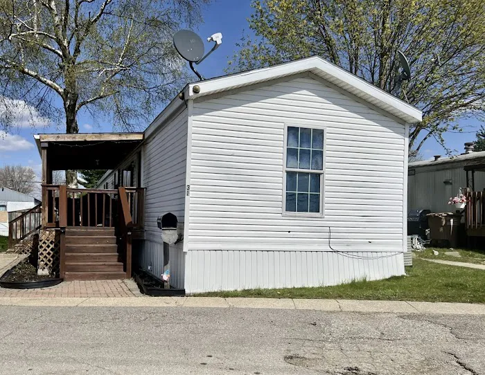 Walton Manor Mobile Home Community Picture 3