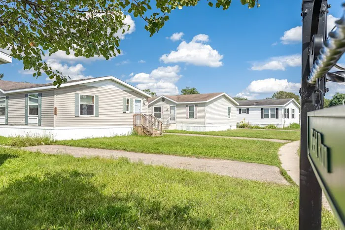 Walton Ridge Mobile Home Community Picture 9