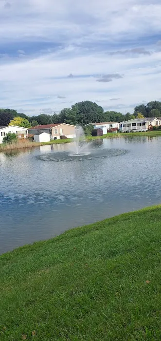 Oakland Estates Mobile Home Park Picture 1