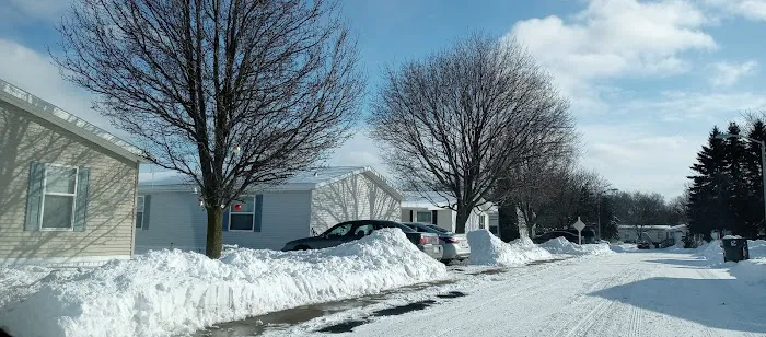 Oakland Estates Mobile Home Park Picture 6