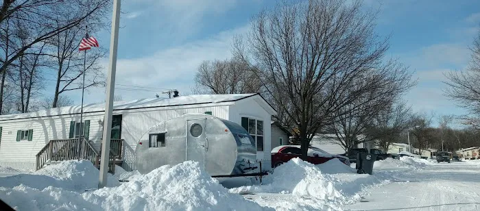 Oakland Estates Mobile Home Park Picture 9