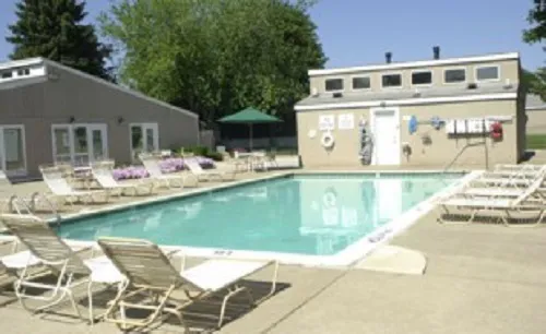 Quality Homes - Clarkston Lakes Picture 6