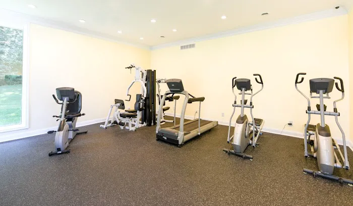 Rochester Estates Picture 3