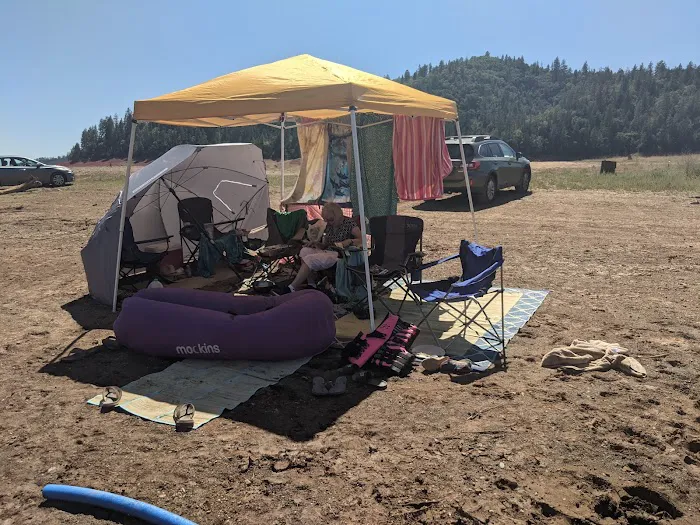 Hirz Bay Campground Picture 6