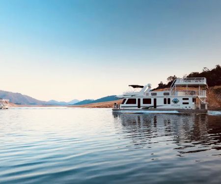 ANTLERS RESORT & MARINA