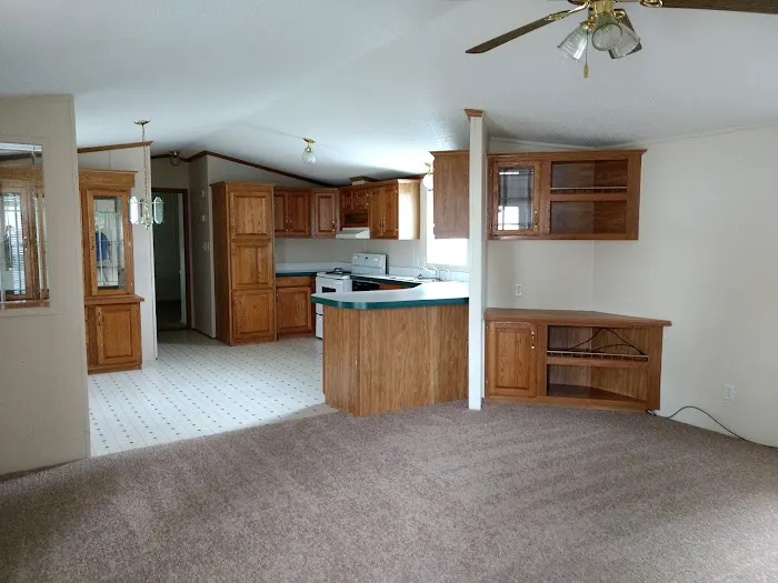Meadowbrook Manor Picture 2