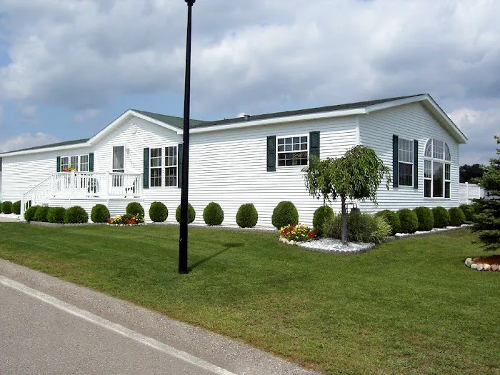 Algoma Estates Manufactured Home Community Picture 8