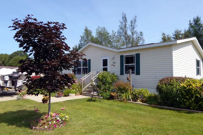 Village Trails Manufactured Home Community Picture 6