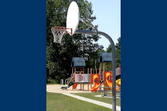 Village Trails Manufactured Home Community Picture 9
