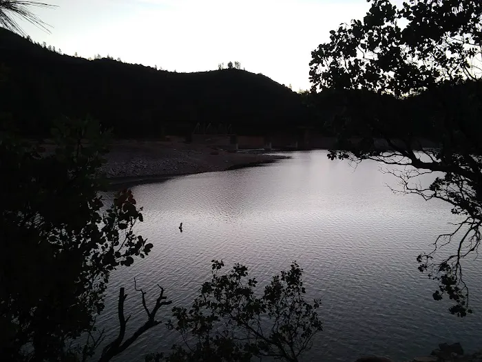 Lakeshore Campground Picture 7