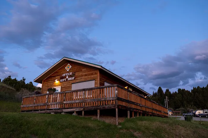 Rambling Moose Campground Picture 2