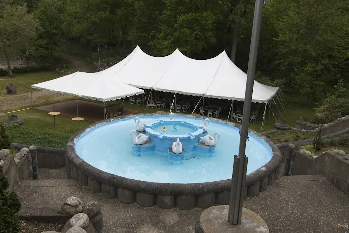 Eden Springs Park RV Campground Picture 2