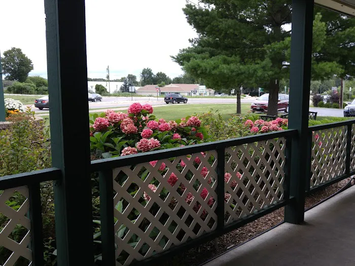 Cousins RV Park Picture 9