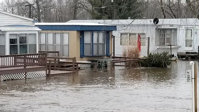 Elson Ponderosa Trailer Park Picture 9