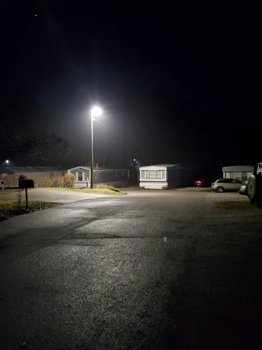 Modernaire Mobile Home Park Picture 1