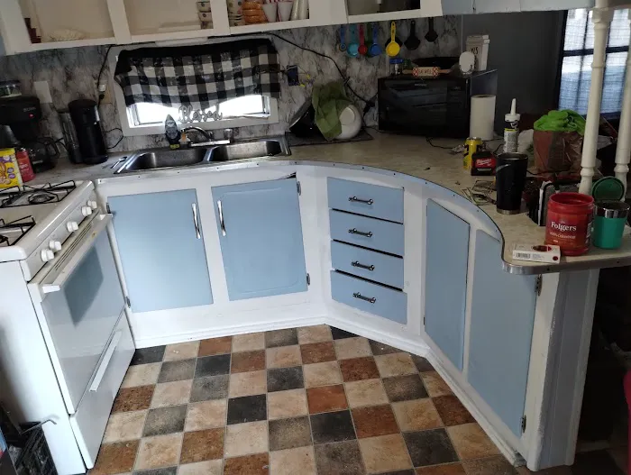 Modernaire Mobile Home Park Picture 4