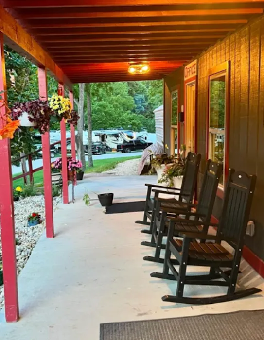 Three Springs Campground and RV Park Picture 9