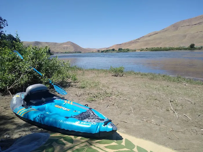 Oasis On The Snake Picture 9