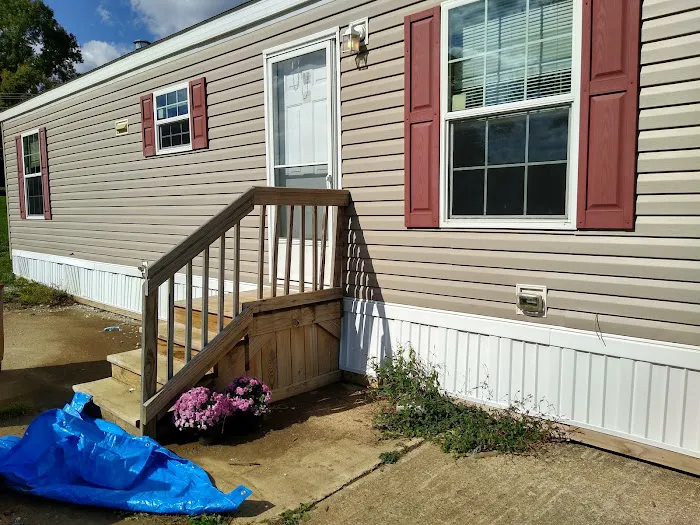 Oak Meadows Mobile Home Community Picture 1