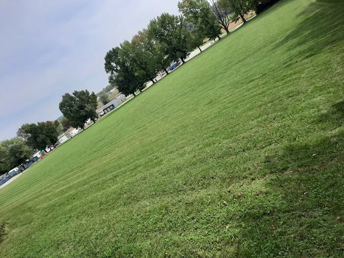 Oak Meadows Mobile Home Community Picture 8