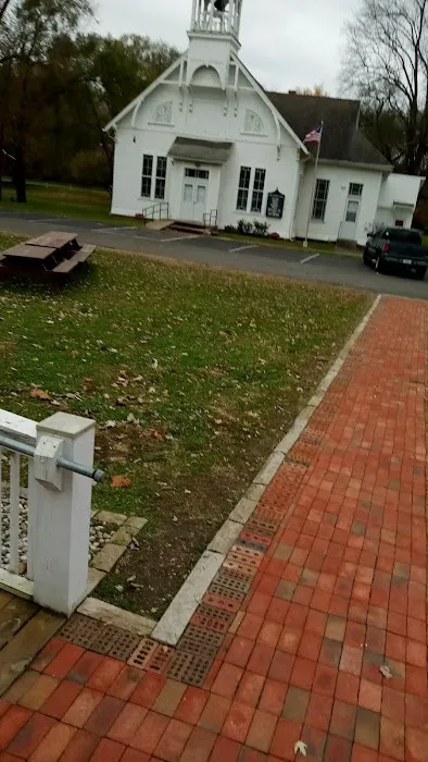 Oak Meadows Mobile Home Community Picture 5