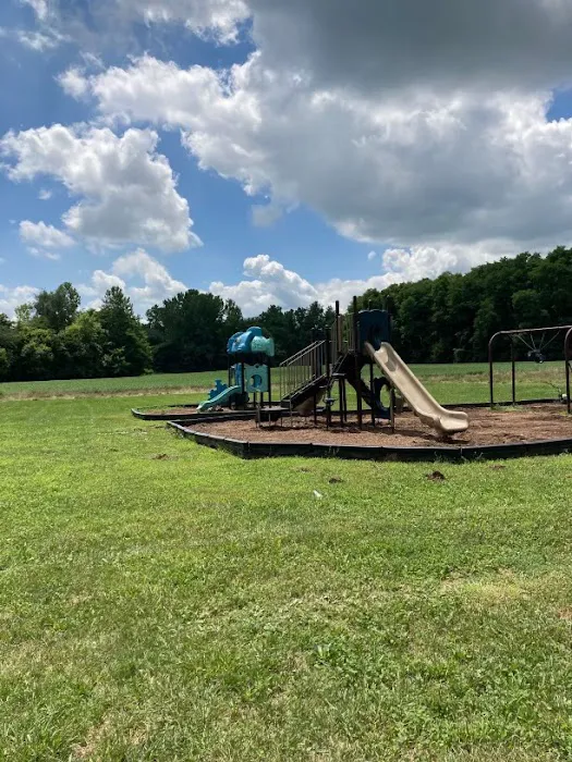 Deerfield Acres Picture 6