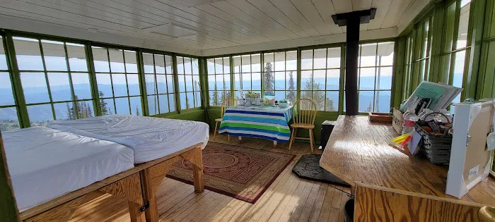 Deadwood Lookout Cabin Picture 2